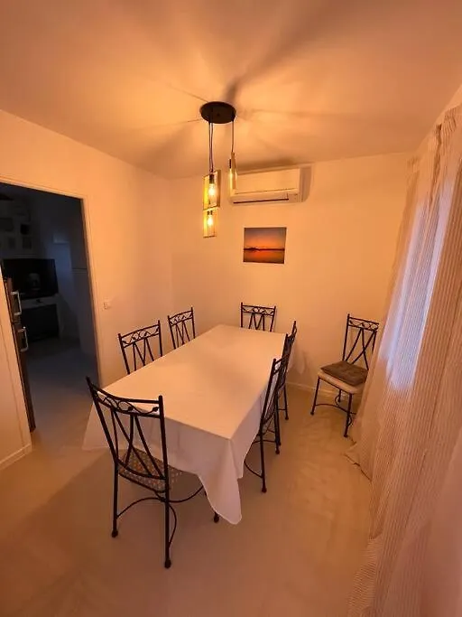 Grand Appartement 3 Chambres A 300M De La Plage Sainte-Maxime